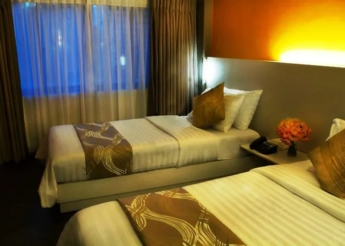 Pillows Hotel 3*