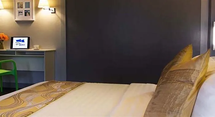 Pillows Hotel